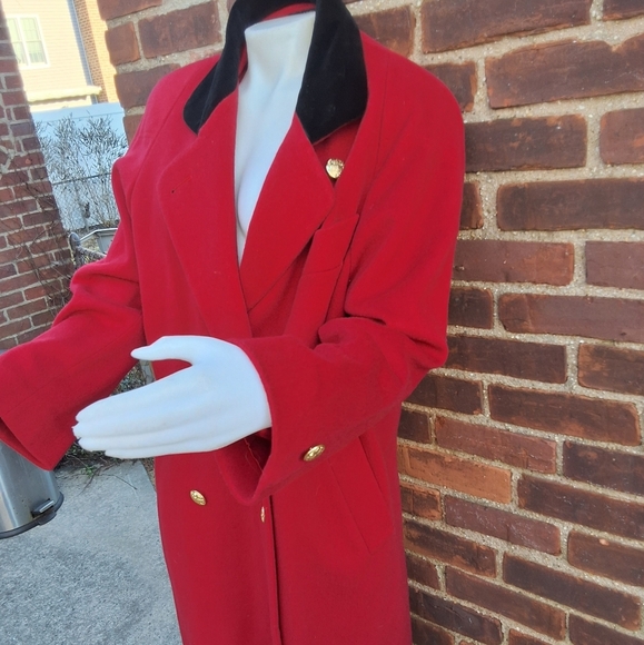 Vintage Valentine red wool overcoat with velvet collar 14 - Picture 2 of 16